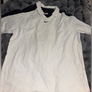 Vintage Nike Men's White Shirt
